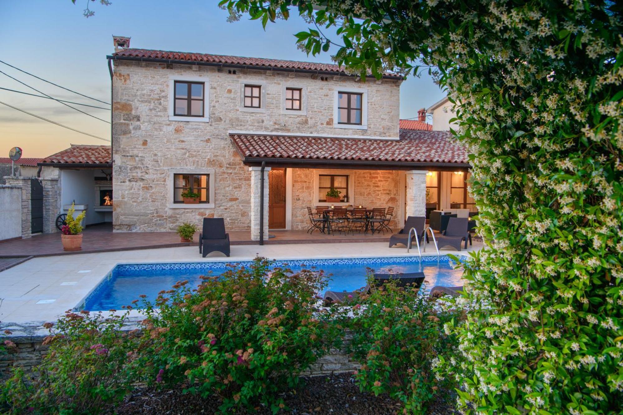 Villa Gina Valtura Екстер'єр фото